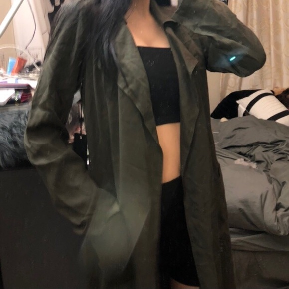 FOREVER 21 TRENCH COAT BRAND NEW WITH TAG - Picture 3 of 3